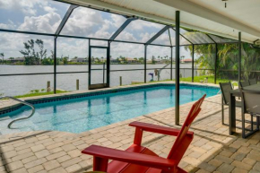 Kayaks and Pool Lakefront Cape Coral Oasis!